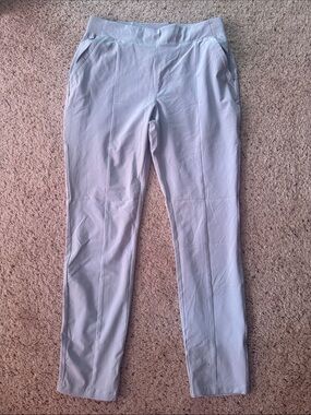 Columbia Light silver Women’s Stretch pants.